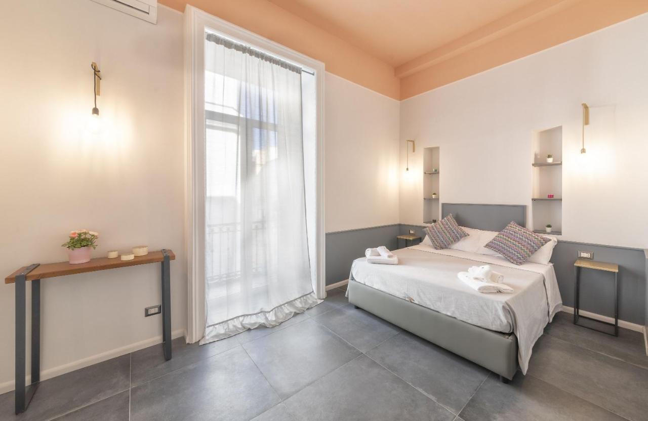 Be Italian Flat Duomo 319 Bed & Breakfast Naples Luaran gambar