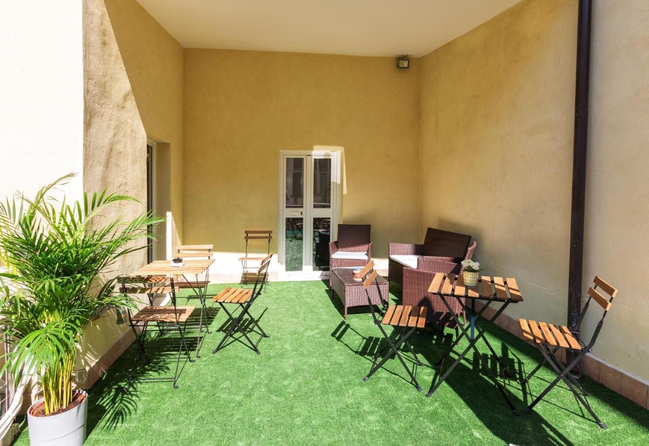 Be Italian Flat Duomo 319 Bed & Breakfast Naples Luaran gambar