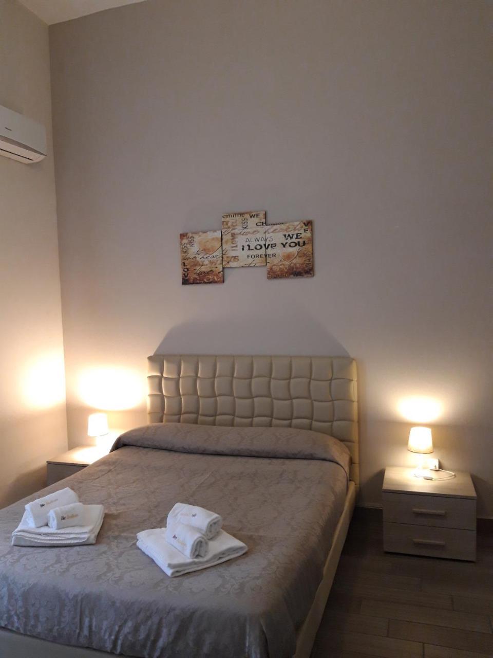 Be Italian Flat Duomo 319 Bed & Breakfast Naples Luaran gambar