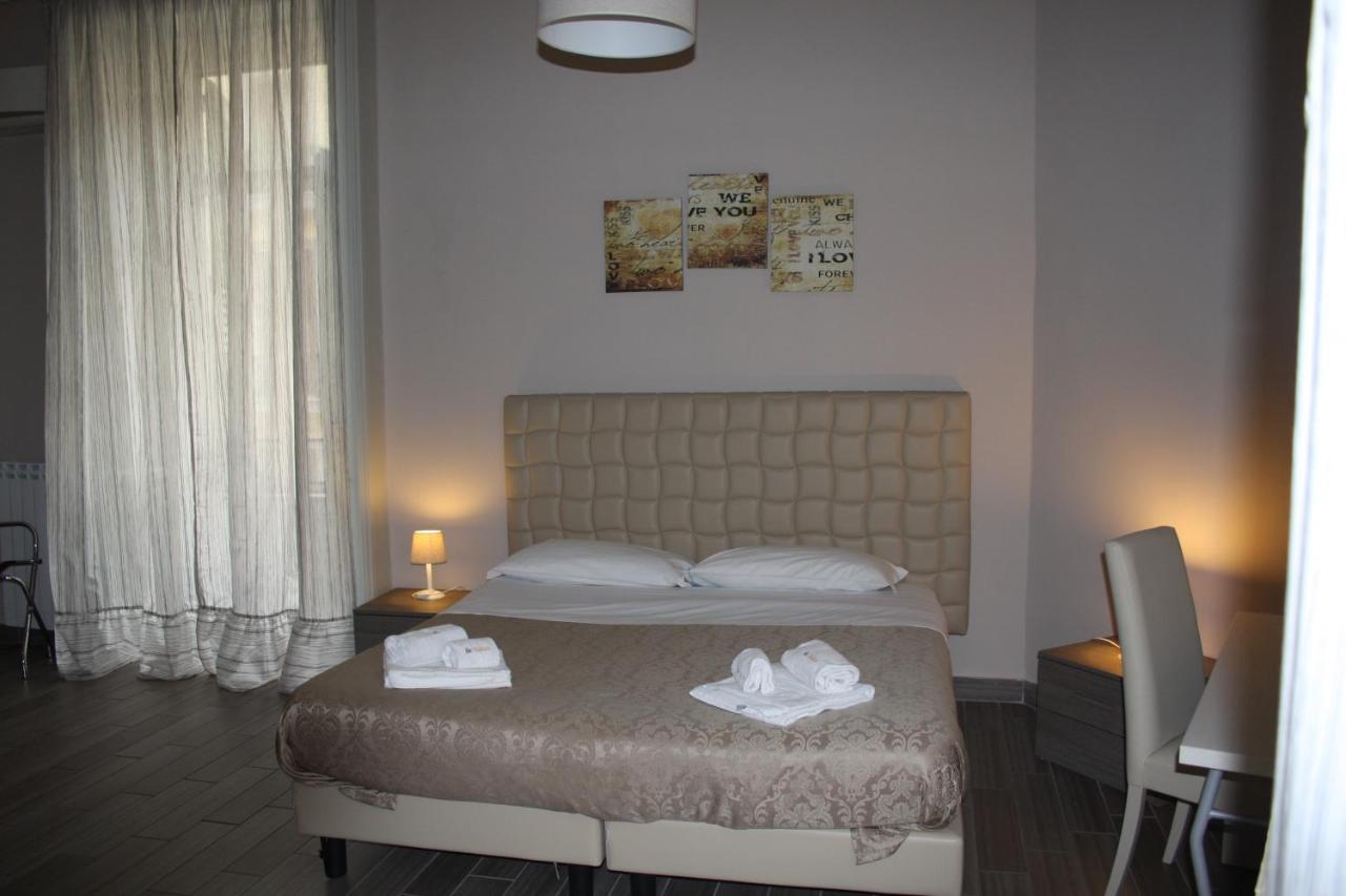 Be Italian Flat Duomo 319 Bed & Breakfast Naples Luaran gambar